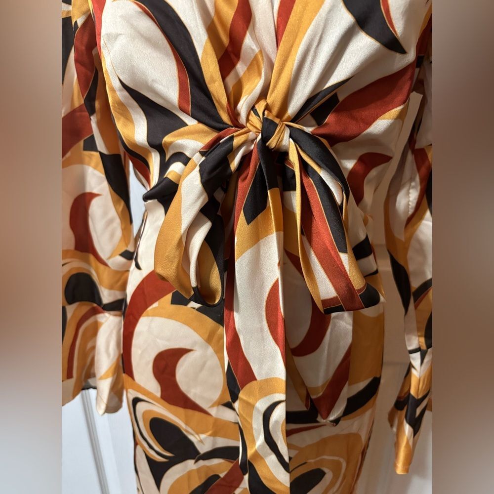 Boohoo BodyCon Dress Size 4 Bell Sleeves Tan Brown Party Club Vacation - Picture 5 of 10